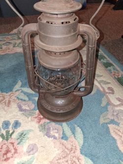 Vintage Dietz D-Lite Kerosene Lantern