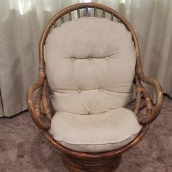Papasan Swivel Rocking Chair With Cushion 