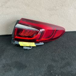 (70) 18-21 Buick Enclave Right Taillight Tail Light 2018 2020 2019 2021