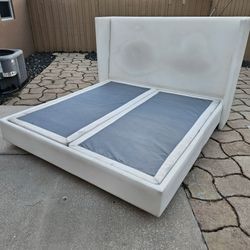 King Bed With Mattress 