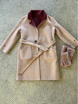 Women’s Pink Reversible Coat / Trench Coat, Detachable Fur Collar, Size Small