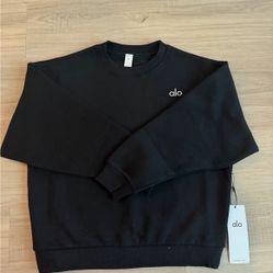black crewneck sweater