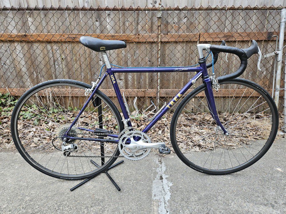 1985 Trek 560 road bike, 49 cm small, 12 speed

