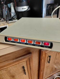 Computer Power Controller 1 5 Amperes 12.5 Volts 60 Hz