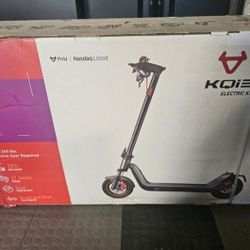 NIU - KQi 300X Scooter New In Box