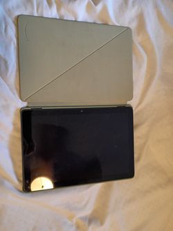 Used Kindle Fire 10 Hd 11th Generation With Case