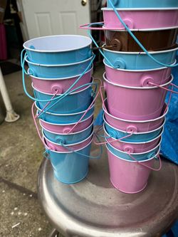 20 new small metal buckets