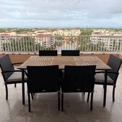 Table And Chairs 