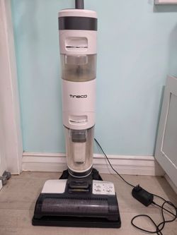 Tineco iFloor 3 Cordless Wet/Dry Vacuum with Charging Base