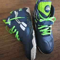 EXTREMELY RARE!! Reebok Pump Paydirt Mid V60291 Seattle Seahawks Pumps Size 13