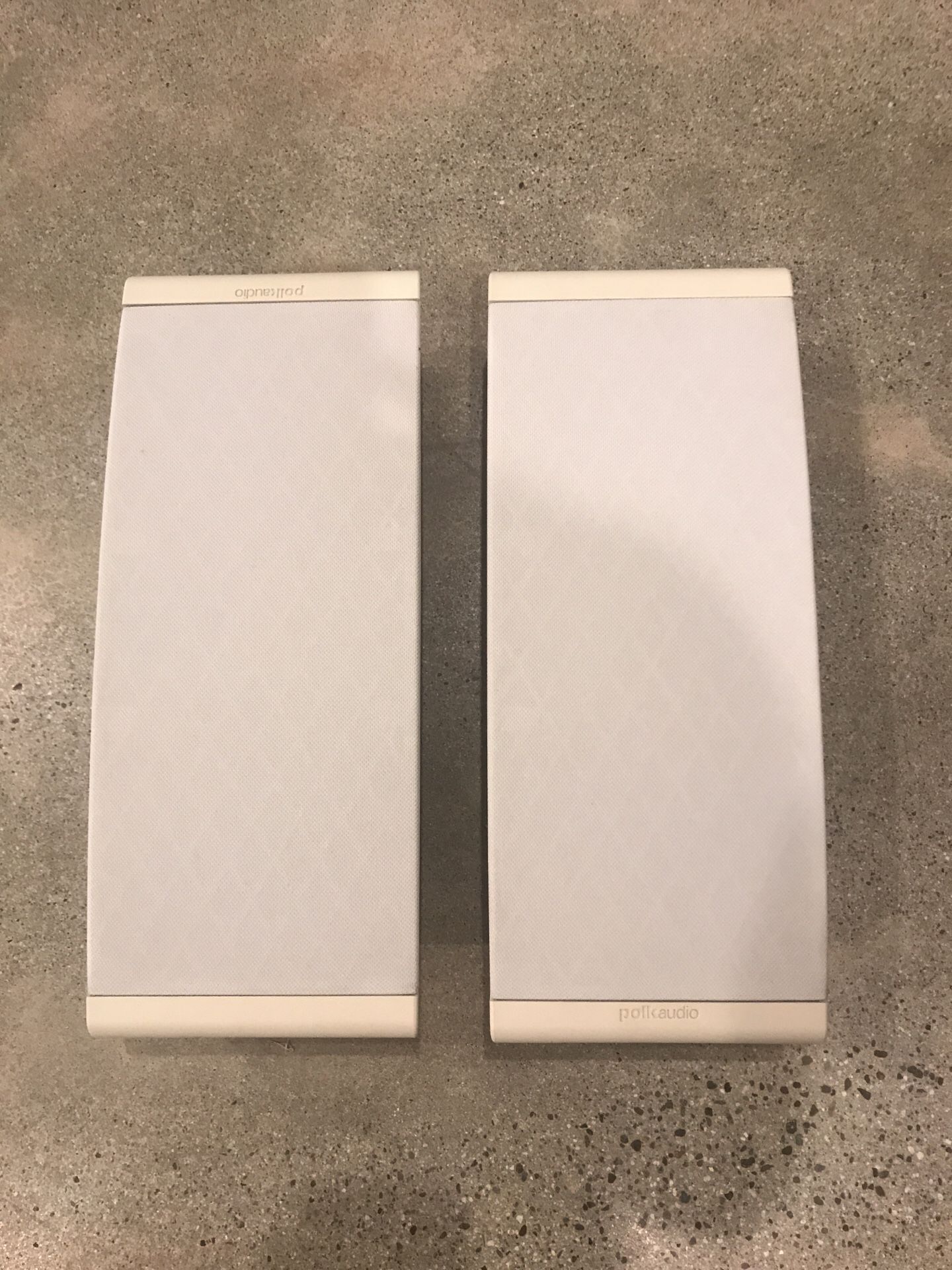 (2) Polk audio OWM5 wall mount speakers white