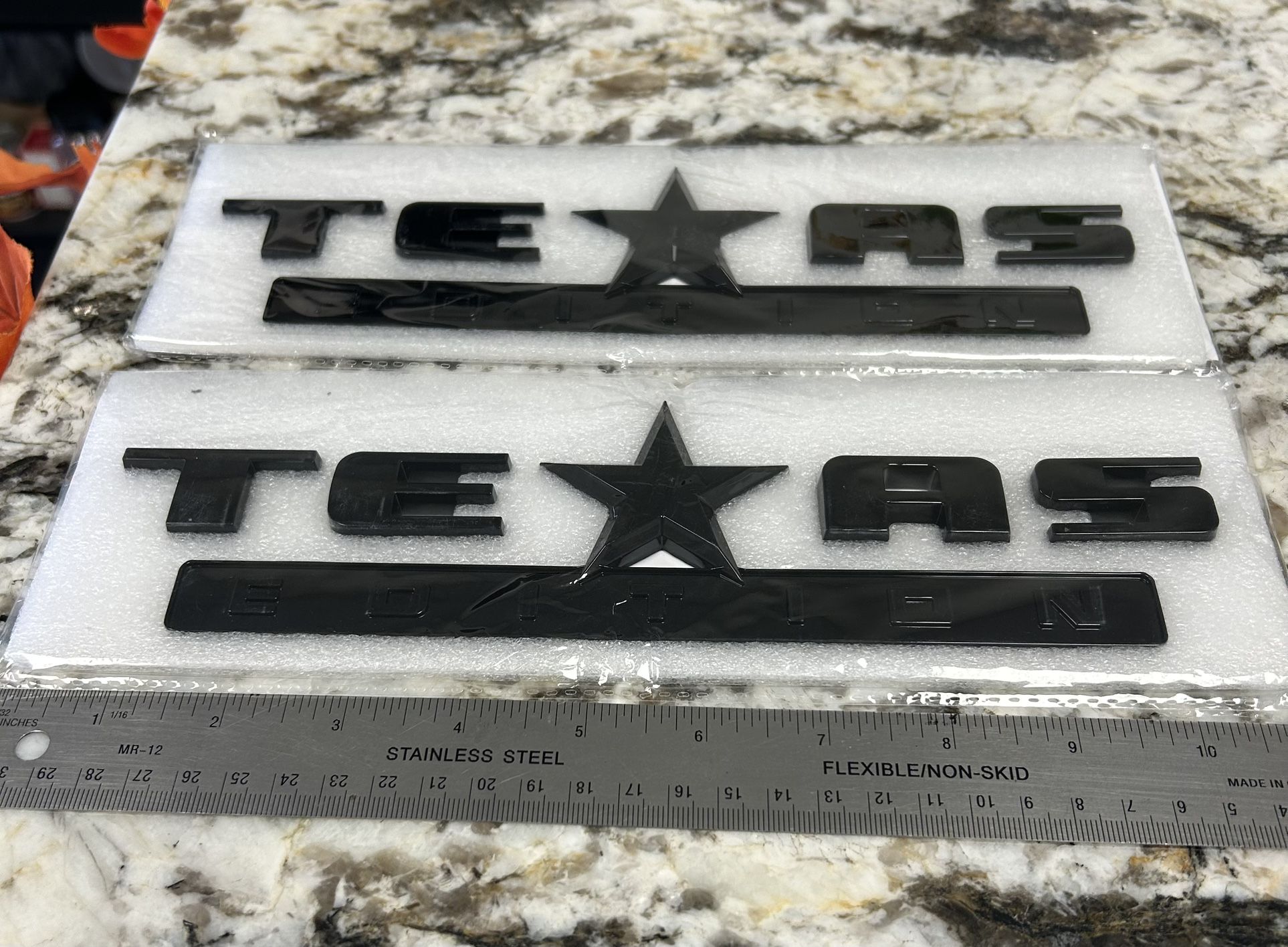 2 PC 3D Texas Edition Emblem