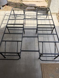 Mainstay Metal Platform Bed 14” Queen Size
