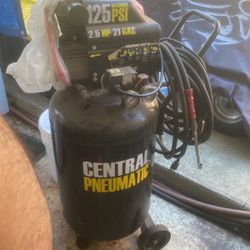Central Pneumatic Vertical Air Compressor, 21-Gallon, 2.5Hp