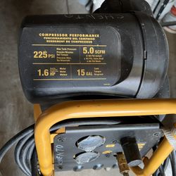 15 Gal Dewalt Air Compressor 