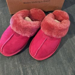 Fuzzy Foam Slippers Size 8