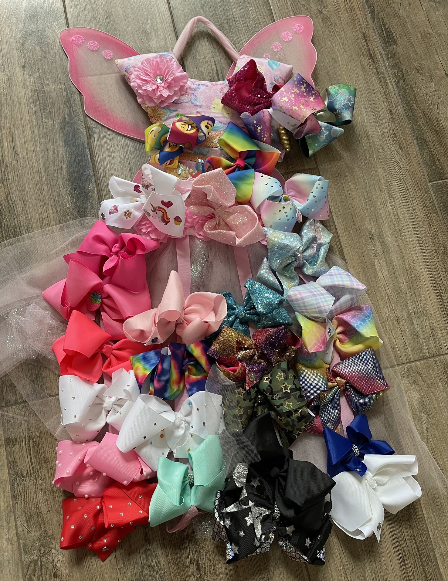 Girls 30+ JoJo Bows & Holder