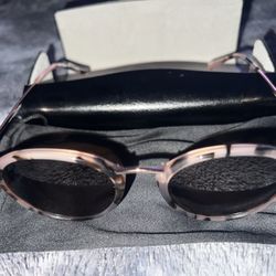 Quince Women’s Sunglasses w/ Case