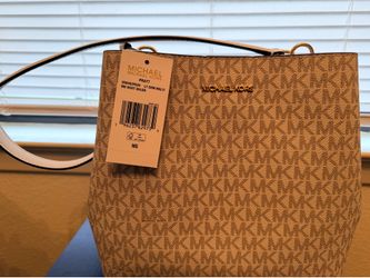 Michael Kors Pratt Medium Shoulder Bucket Bag Signature Logo Light Cream MK