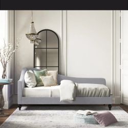 Twin Velvet Day Bed With Mattress & Bedding 