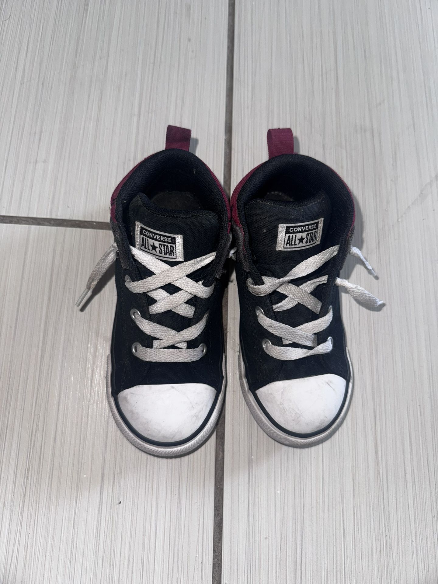 Converse size 10