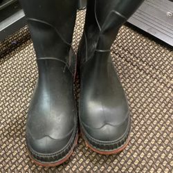 Boys rain boots size 13