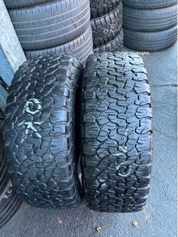 Tengo un par de llantas en muy buenas condiciones, marca BFGOODRICH LT 295/65R20 instaladas y balanceadas por el mismo precio $145