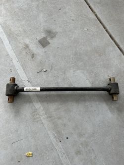Freightliner Cascadia Track Rod