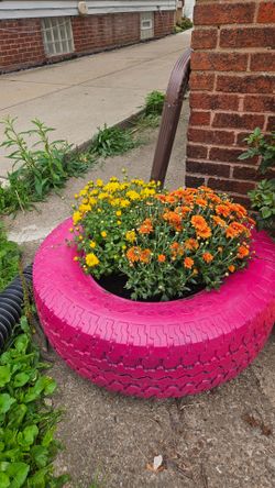 DIY tire garden pots