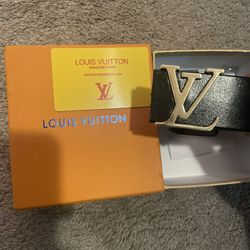 Black L V Belt