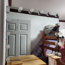 Light Up Vanity Mirror