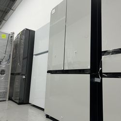 60% OFF BRAND NEW BESPOKE SAMSUNG WHITE GLASS REFRIGERATOR 