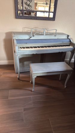 Wulitzer upright piano