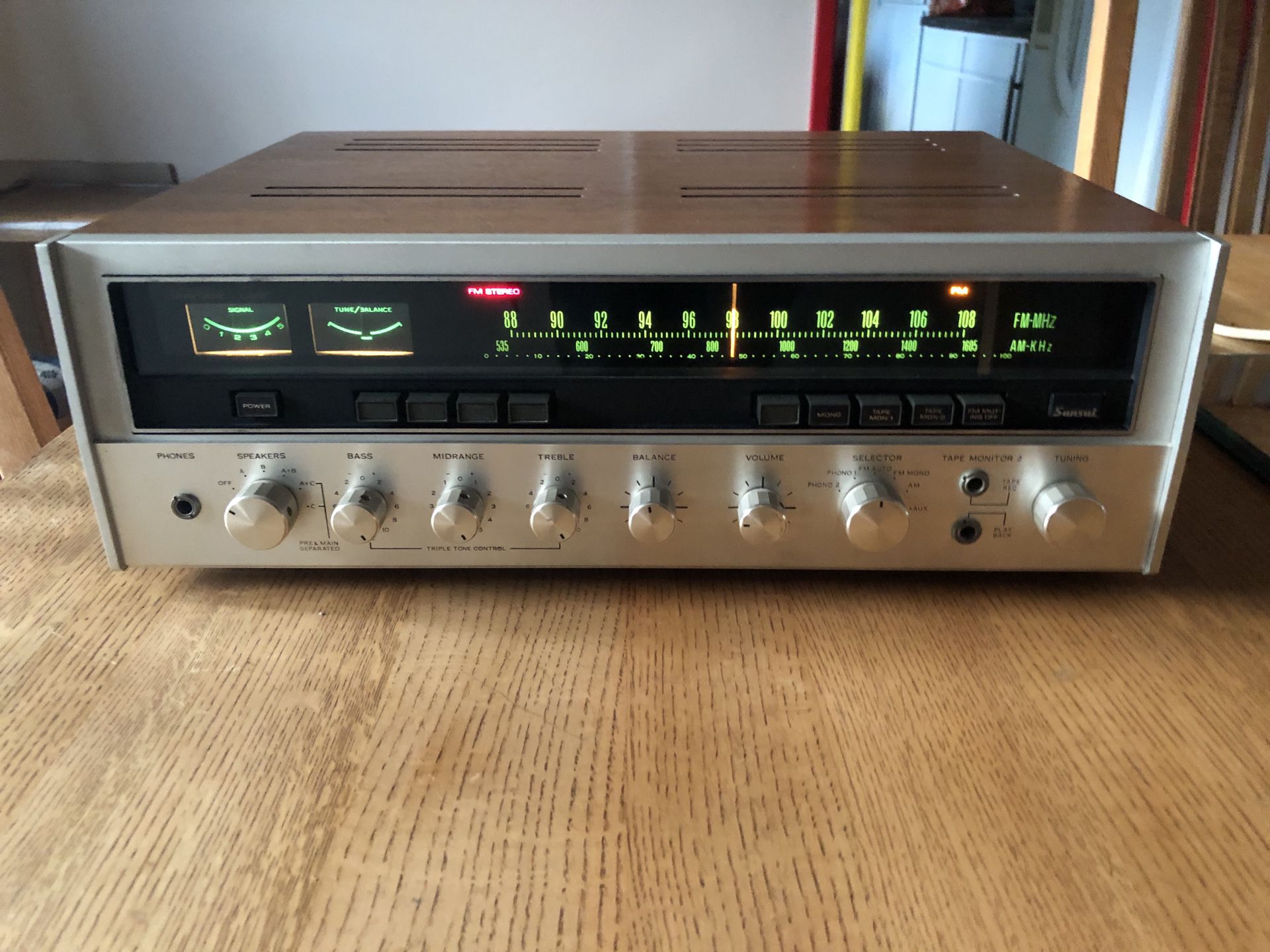 Sansui model eight AM/FM stereo receiver 8