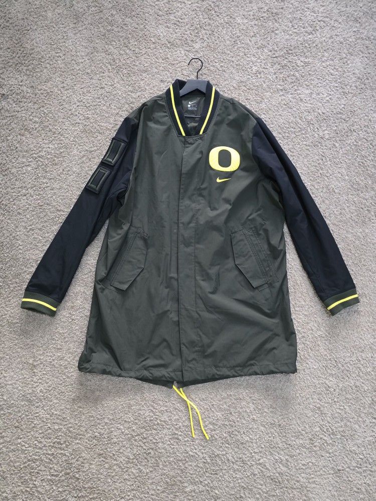 Men's Nike Team Issued Oregon Ducks Jacket 