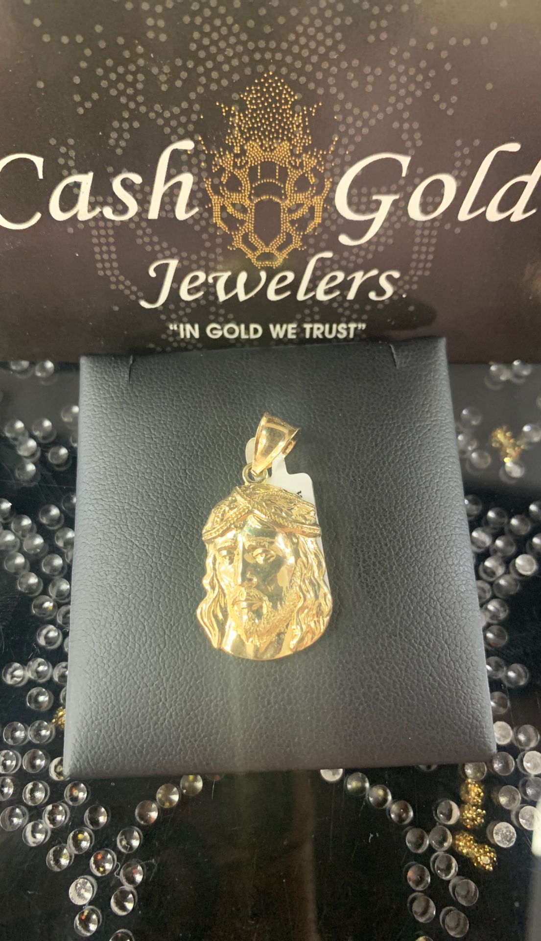10k 2.2g JESUS PENDANT