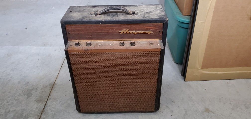 Ampeg Reverbojet Model J-12-R Amplifier 1967