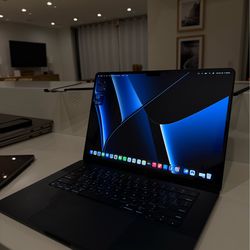 Apple MacBook Air M3 15Inch 16GB 512SSD 🖤‼️