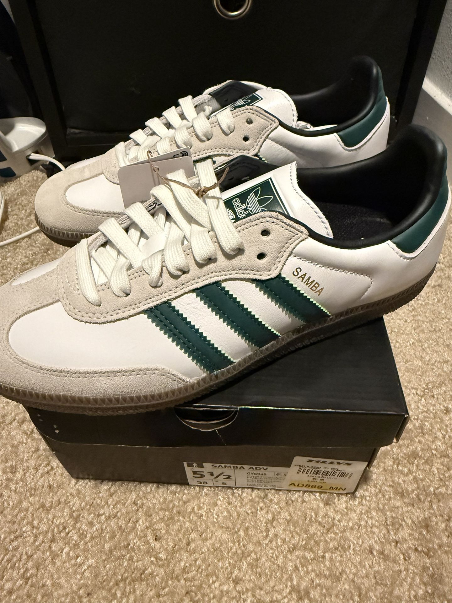 Adidas Sambas