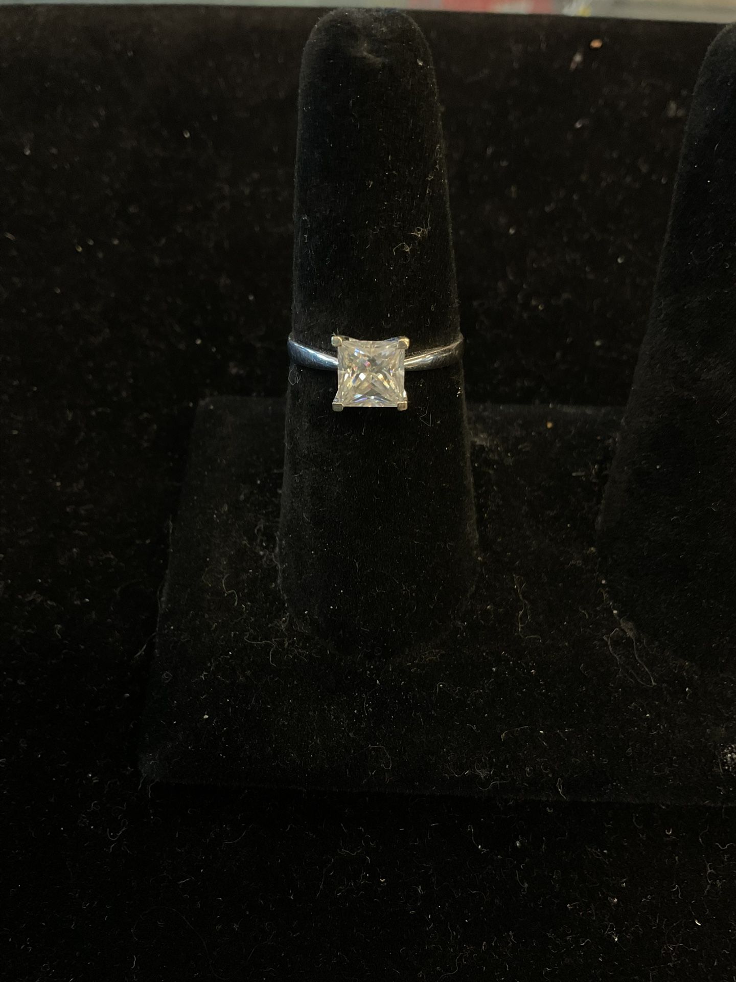 18k Single Princess Cut Diamond Ring 41675-1