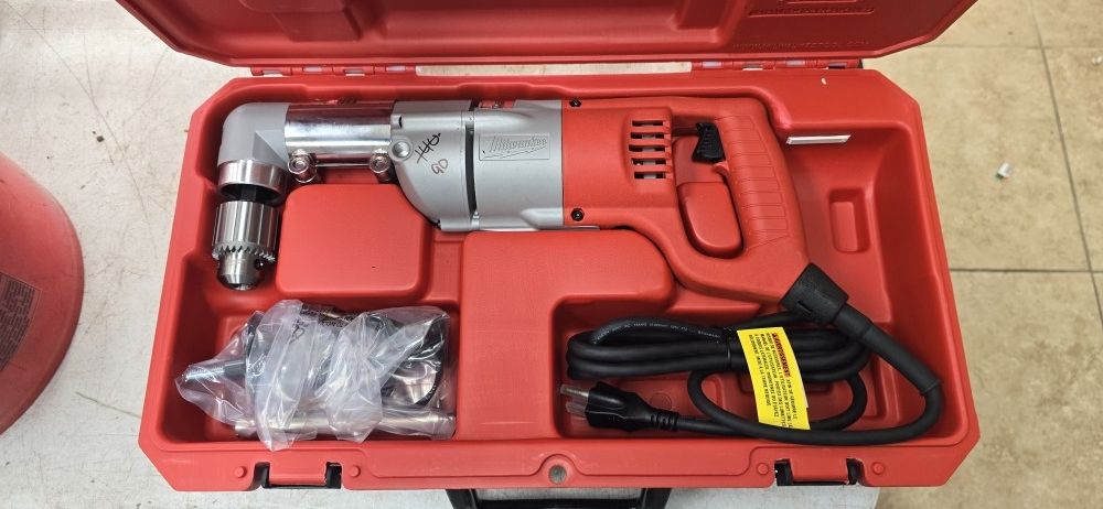 NEW MILWAUKEE ELECTRIC RIGHTANGLED DRILL