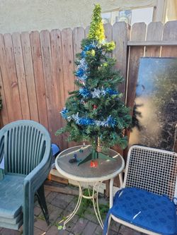 Arbolito Con Luces De Color.