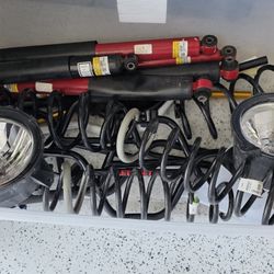 JEEP 2021 PARTS NEW SHOCKS SPRINGS HEADLIGHTS MAKE OFFER 
