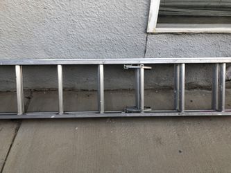 100 Ft Ladder