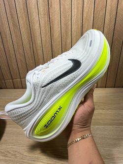 Nike Vomero plus white volt