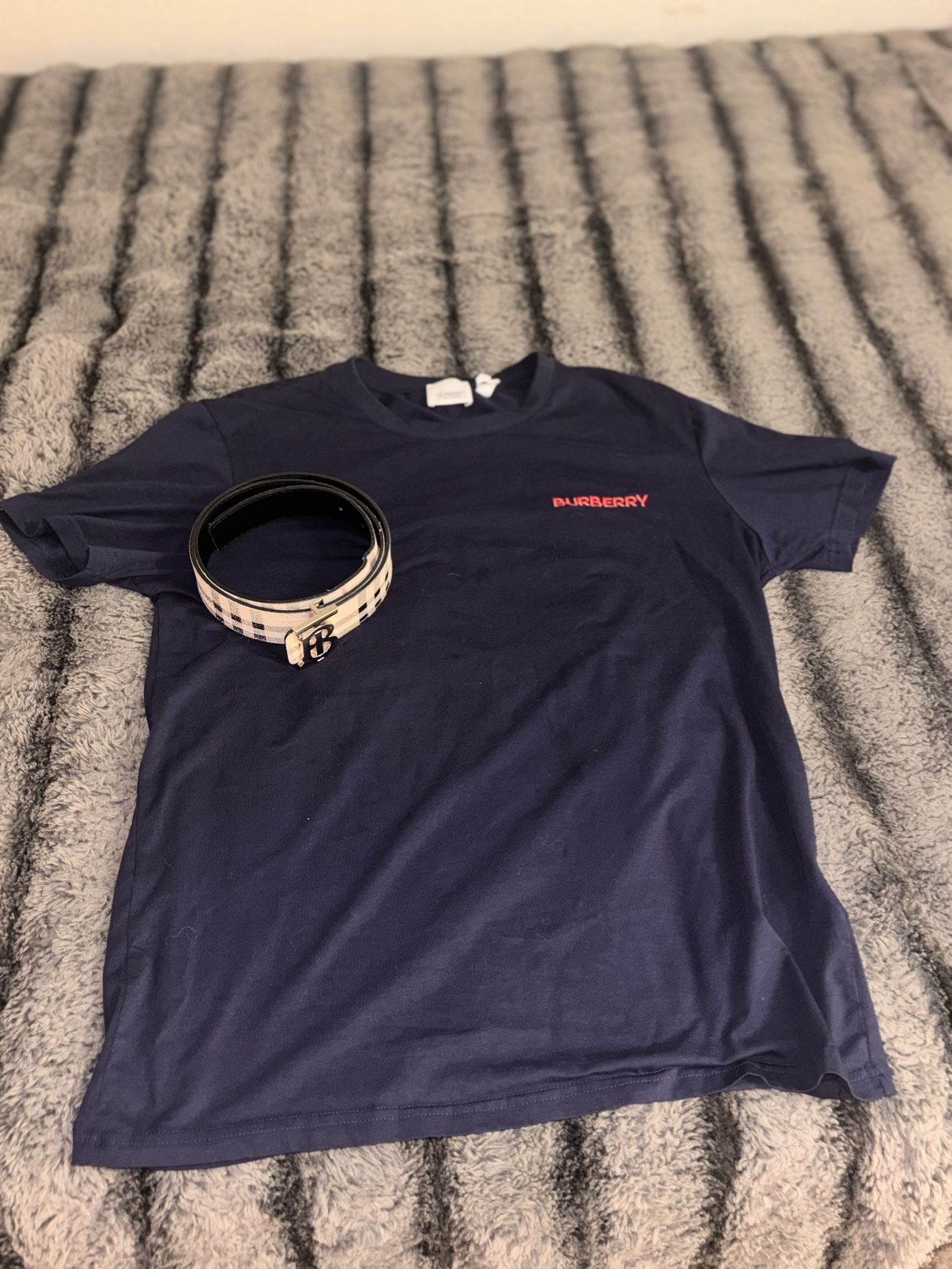 Burberry T Shirt/ Belt