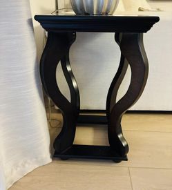Black sexy side table
