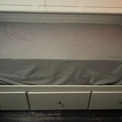 Day bed from Ikea