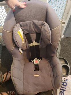 Nice comfy carseat infant to toddler