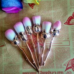 Pink Rose Gold Color 6pcs Rose Shape Makeup Brush Set 